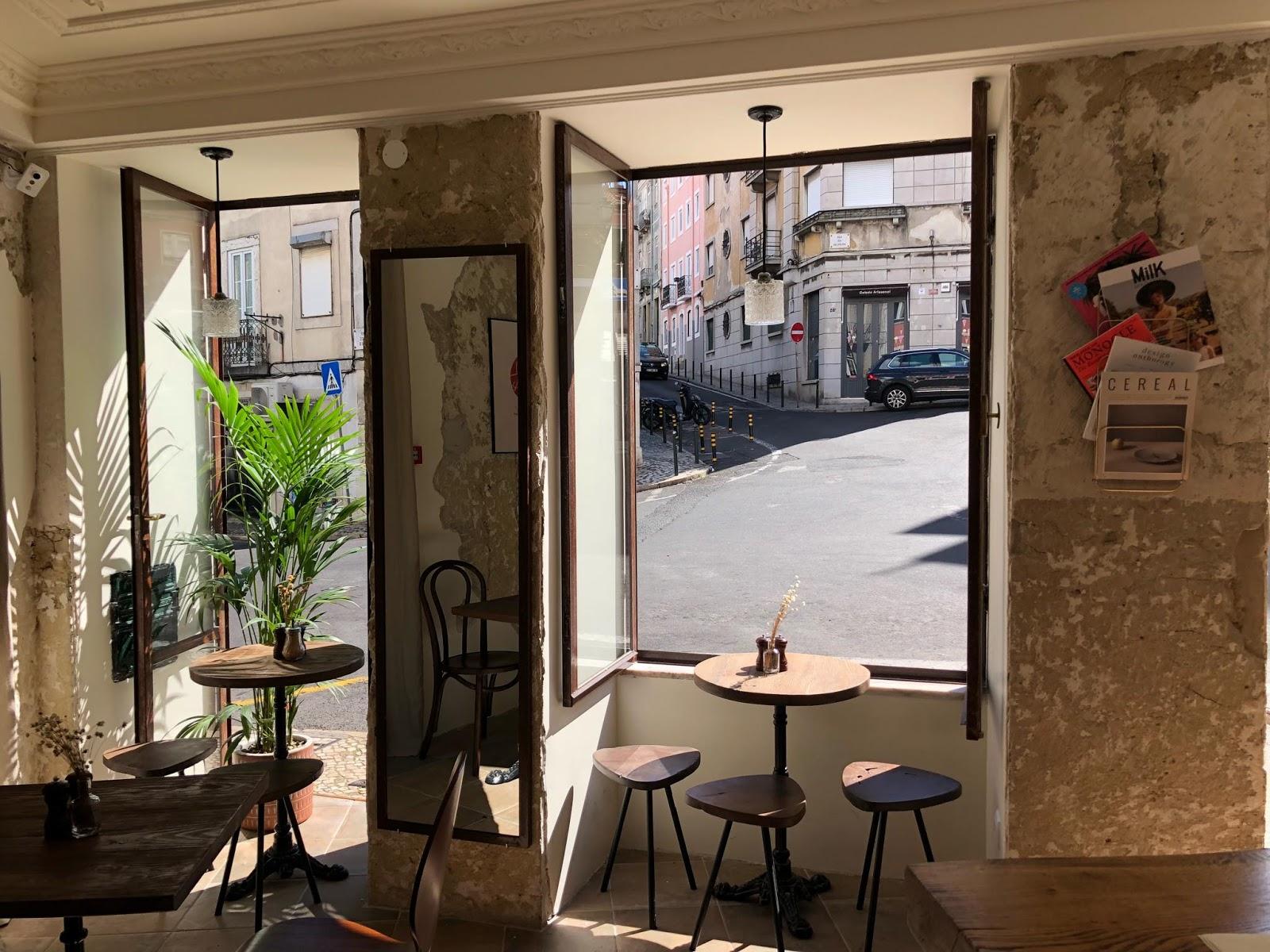 Seagull Method cafe • Brunch — work cafe in Lisbon