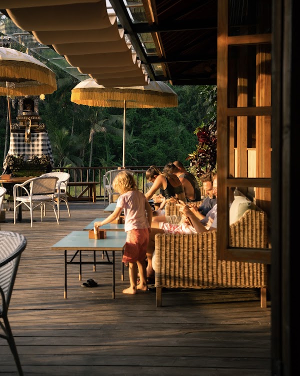 RÜSTERS — work cafe in Ubud