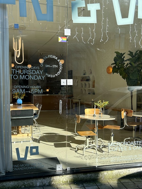 von&vonnie microroasters — work cafe in Porto