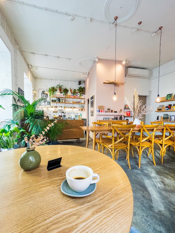 Hello, Kristof — work cafe in Lisbon