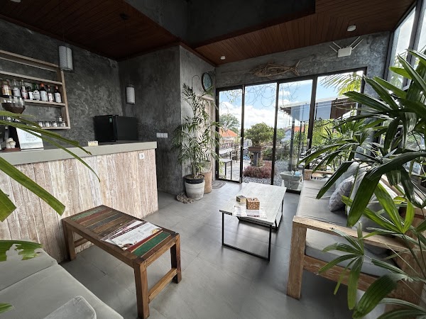 Skyline Coffee And Eatery Ubud — work cafe in Ubud